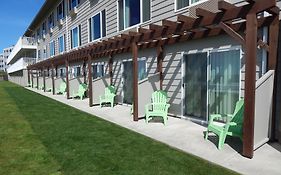 The Coho Oceanfront Lodge